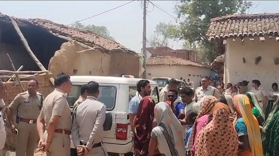 गांव में बवाल