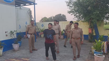 Meerut: Outpost incharge reached 'Oyo' hotel with his female friend, youths surrounded him and beat him up