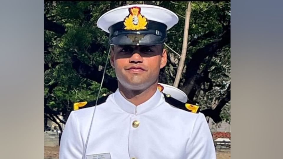 Pahalgam Terror Attack Karnal Vinay Narwal Killed by Terrorist in Jammu Attack Just Few Days After Wedding