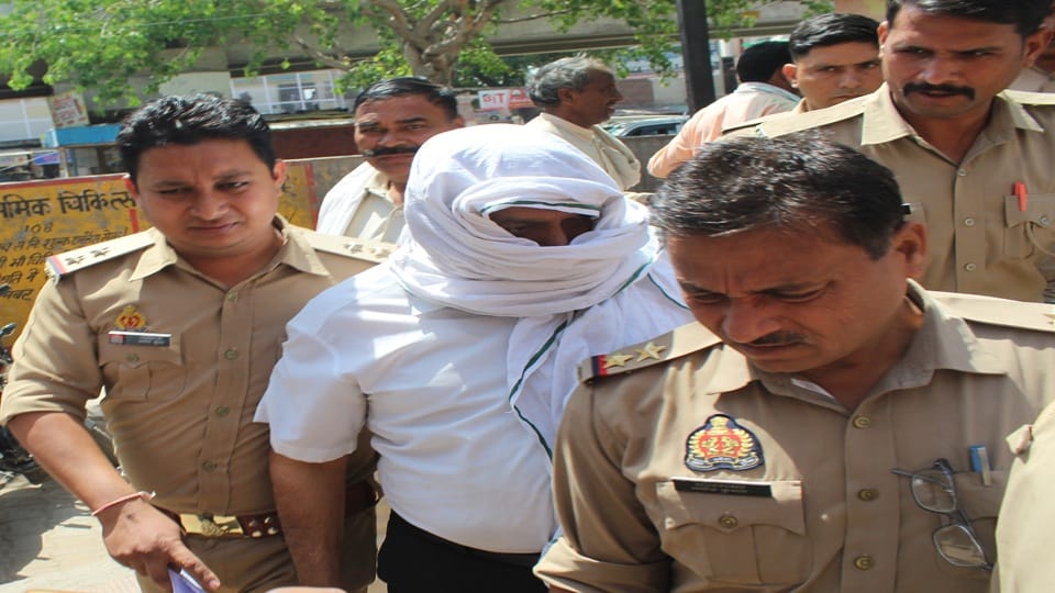 After Professor Rajneesh, Bagla degree College Principal arrested