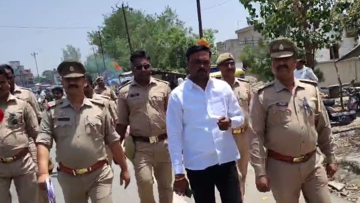 District Panchayat member banished from the district for four months police left him at the border