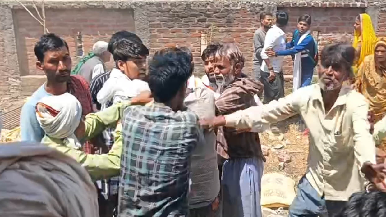 Hamirpur: Lathi-baazi used in ration quota selection, five injured including home guard