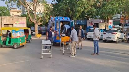 ट्रैक्टर की टक्कर से 3 लोगों की मौत