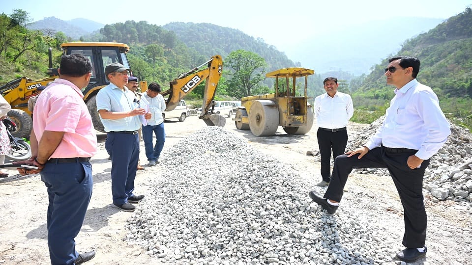 Deepak Rawat reviewed the traffic, parking and shuttle service arrangements from Bhawali to Kainchi Dham