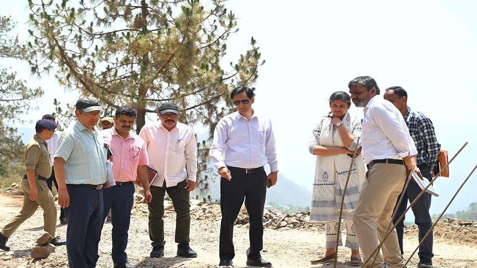 Deepak Rawat reviewed the traffic, parking and shuttle service arrangements from Bhawali to Kainchi Dham