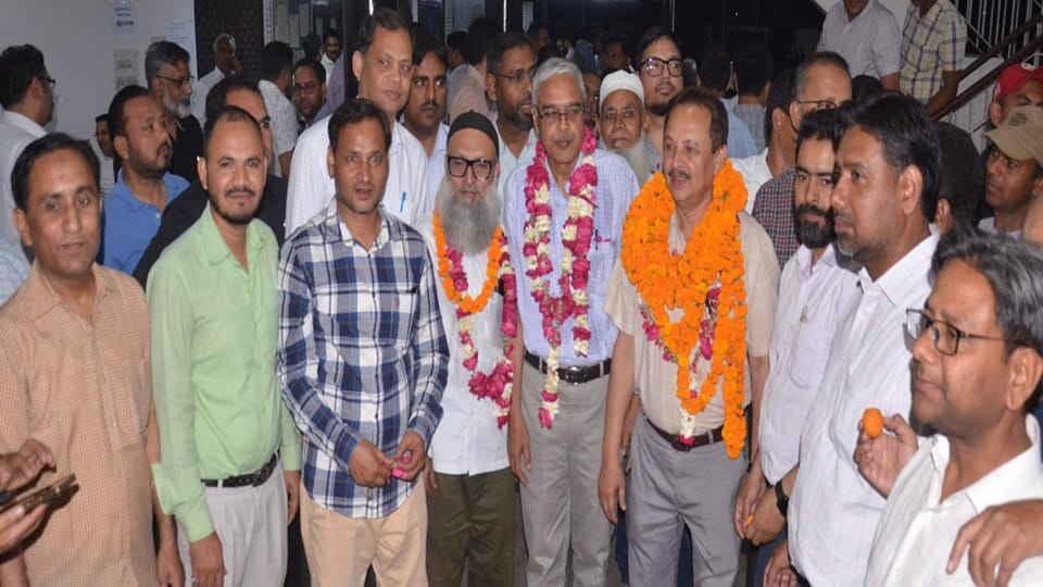 In AMU Prof Tufail became the president of AMUTA