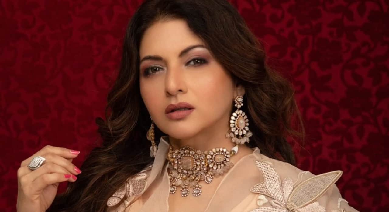 Bhagyashree do not have any repent on her decisions says I was scolded by Yash Chopra