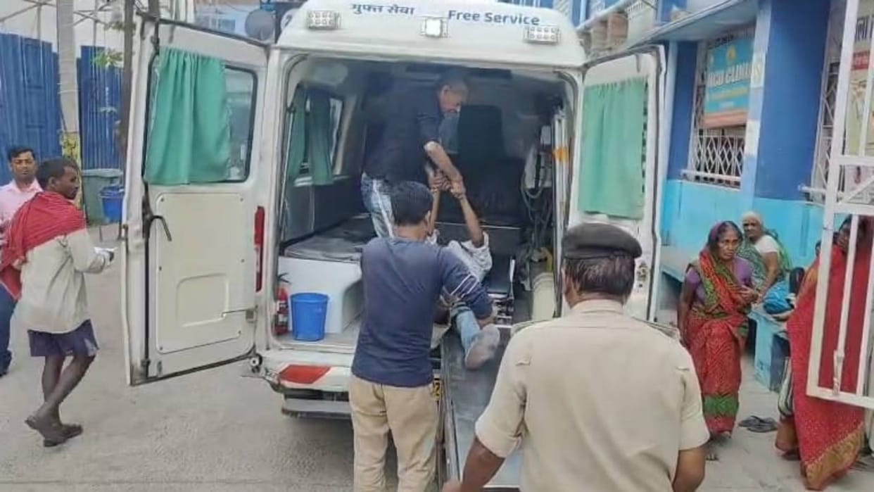 Bihar Road Accident Young man had gone to Begusarai to attend friend wedding bullet rider died while returning