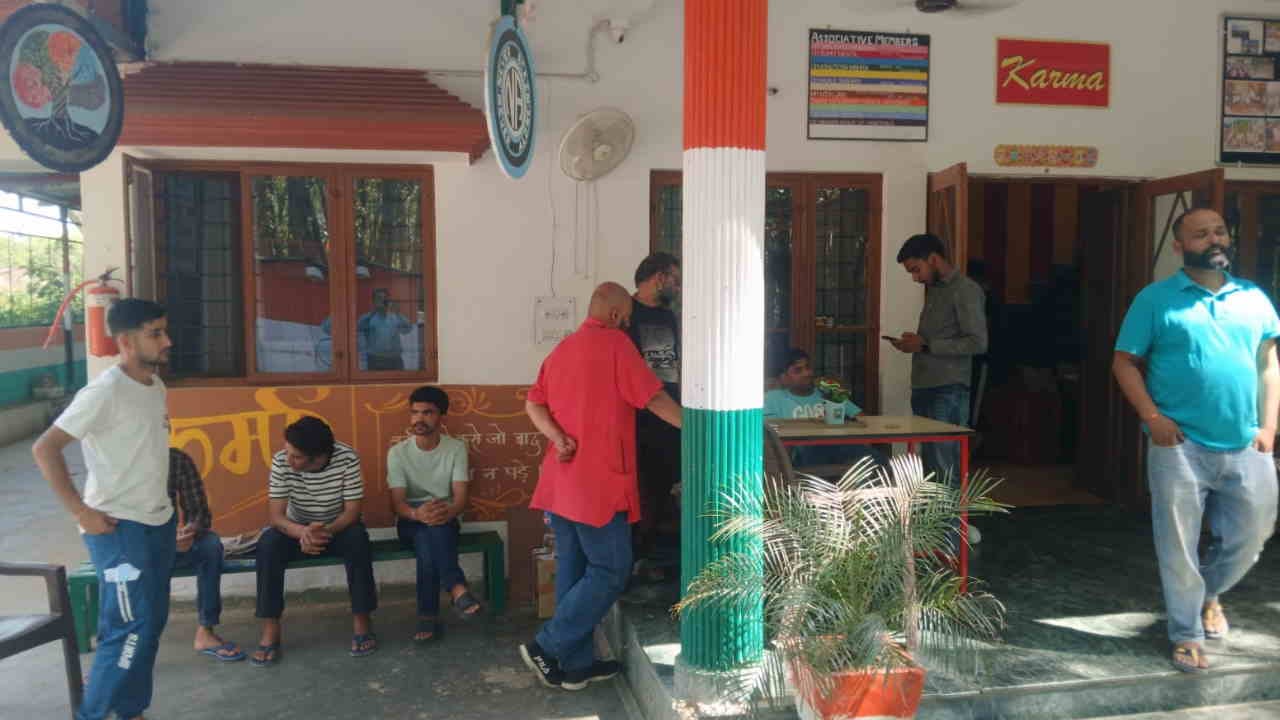 Dehradun Meerut Youth Murder in drug de-addiction centre by hitting neck and chest with spoon Photos