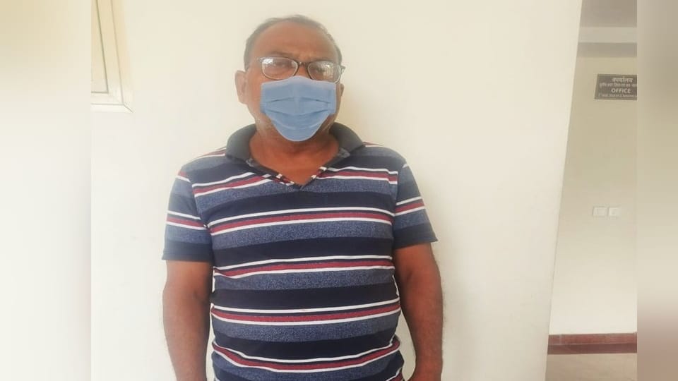 Uttarakhand Police brought LUCC chairman Dinesh from Barabanki to Dehradun on warrant B, accused of fraud
