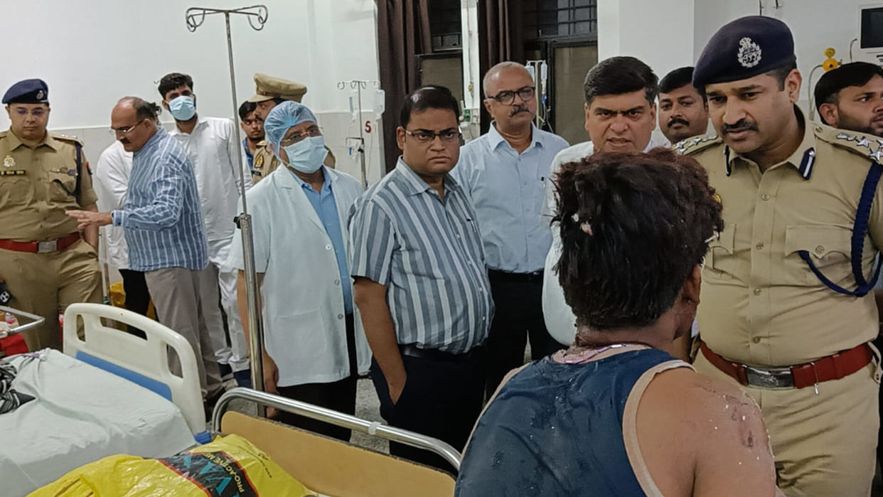 In Gorakhpur, Workers Umar and Belal who were burnt in noodles factory died, two admitted