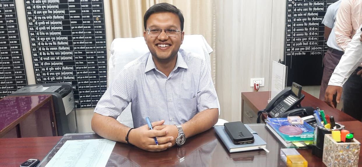 Lucknow: New Municipal Commissioner Gaurav Kumar took over the responsibility.