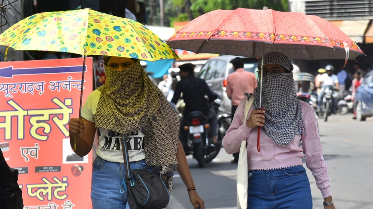 weather day temperature reached 40 degrees April is too hot after eight years
