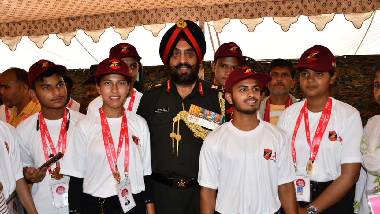 46 meritorious students received Atul Maheshwari Scholarship