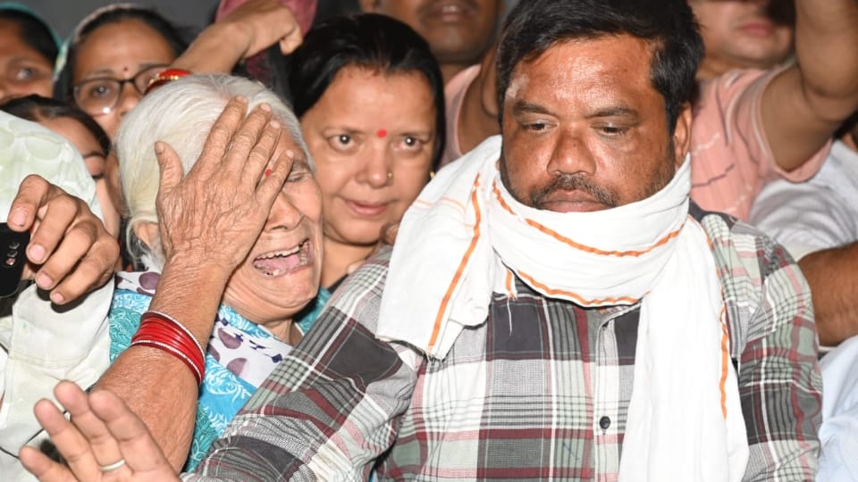 Pahalgam Attack Surviour Aishanaya Shares Attack Horror They Killed Him After Hearing We Are Hindu