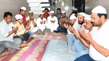 Pahalgam terror attack: Torches in hands, grief and anger in eyes, effigies burnt against terror