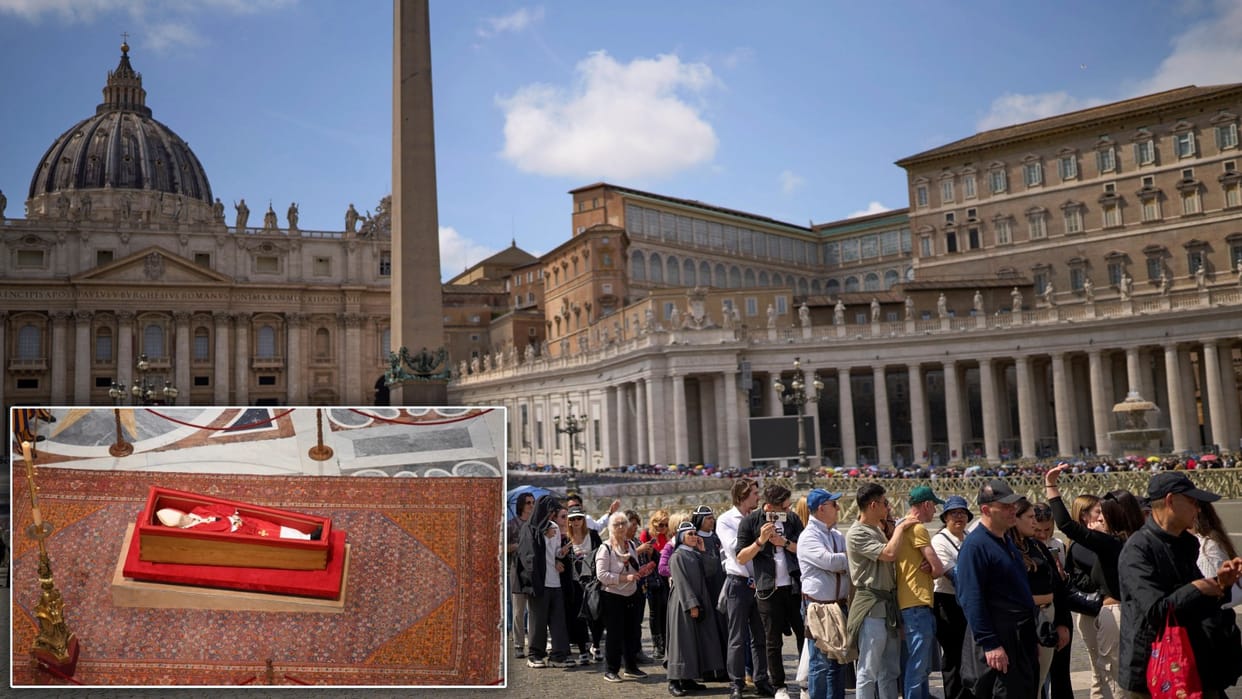 Tribute to Pope Francis St Peter's Basilica opened for public thousands of people gathered for last glimpse
