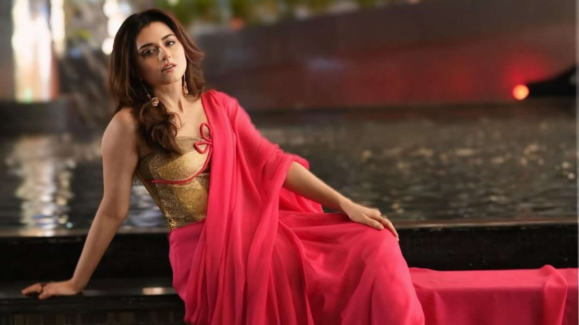 Ridhi Dogra reaction on getting trolled for working with pakistani actor fawad khan in abir gulal film