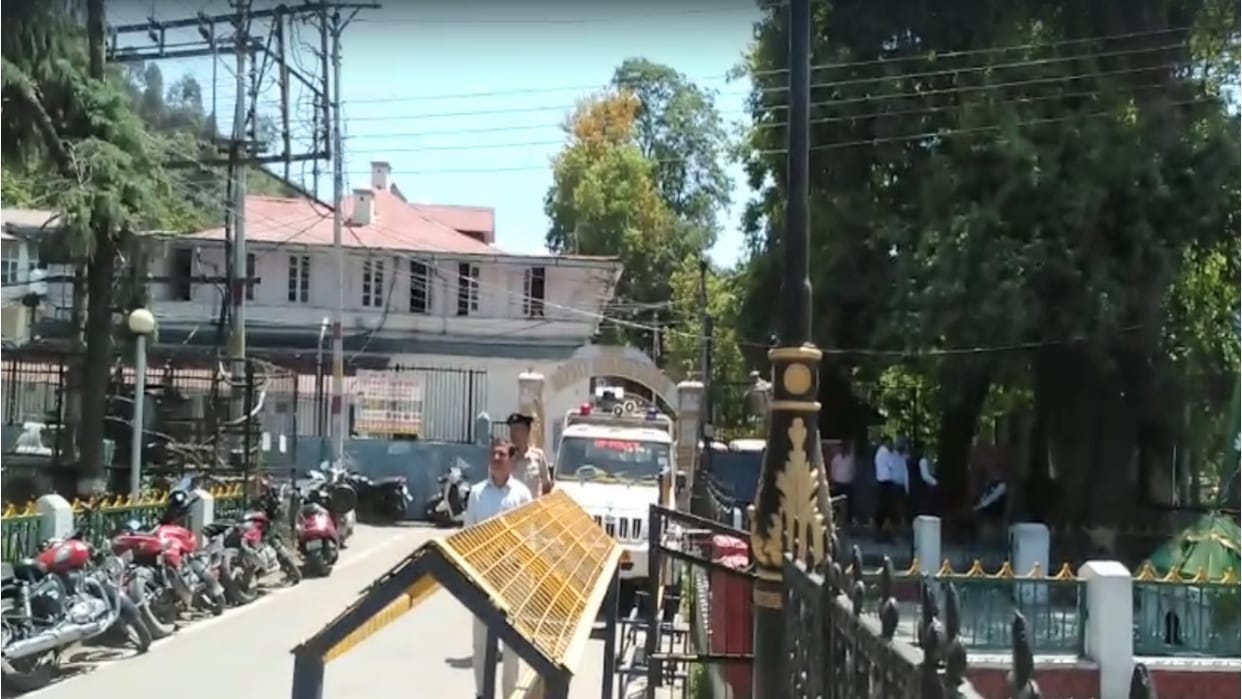 Bomb threat to dc Office Chamba and Hamirpur evacuated in a hurry