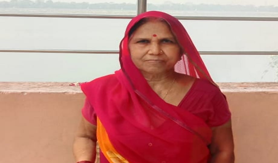 Prayagraj Crime: Axe attack in land dispute in Phulpur, woman dead, husband and daughter injured