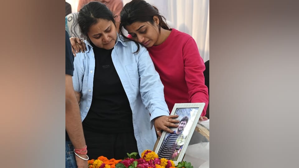 Pahalgam Attack Aishanya Says to CM Yogi I want revenge or else I will die why did kill my Shubham