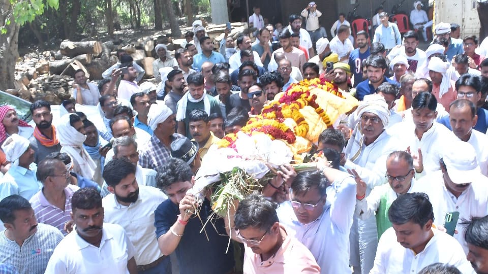 Pahalgam Attack Shubhams wife said Hundreds of lives saved because of my husband he should given martyr status