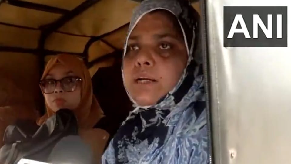 Pakistanis returning to their country Attari border pahalgam attack