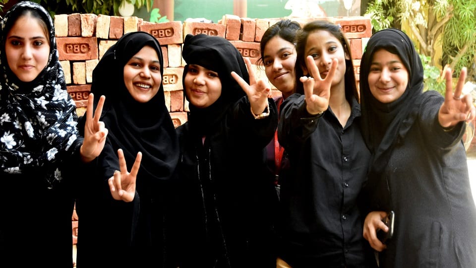 UP Board Result: Who became the topper of high school and intermediate in six districts including Meerut
