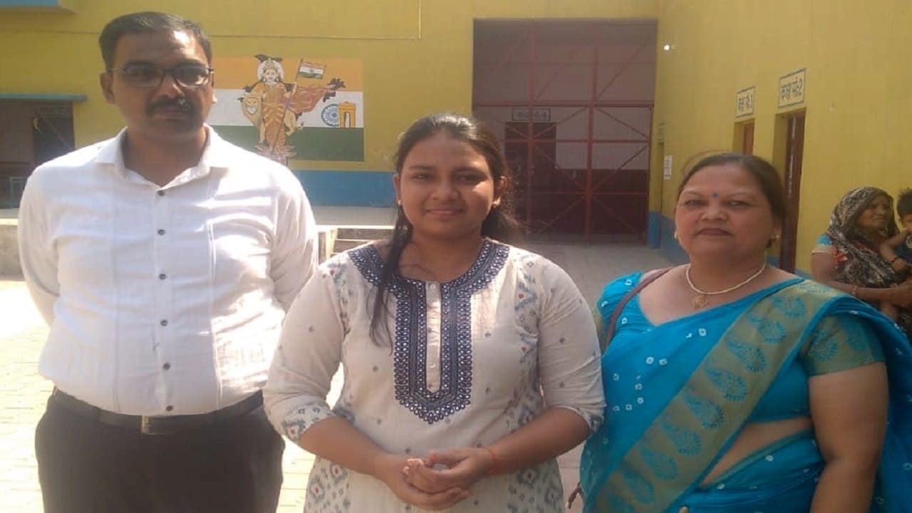 UP Board Result 2025 class 12th Toppers in Bareilly