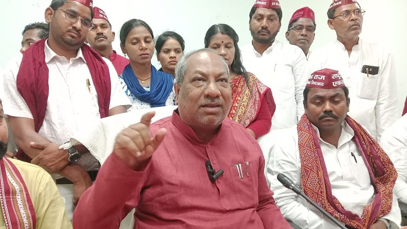 UP Politics Nishad community should be removed from OBC Cabinet Minister made big statement pahalgam attack