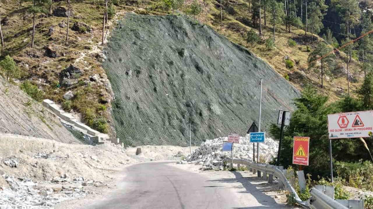 Badrinath Dham door opening Date Preparations for opening Highway Conditions Live report Amar Ujala