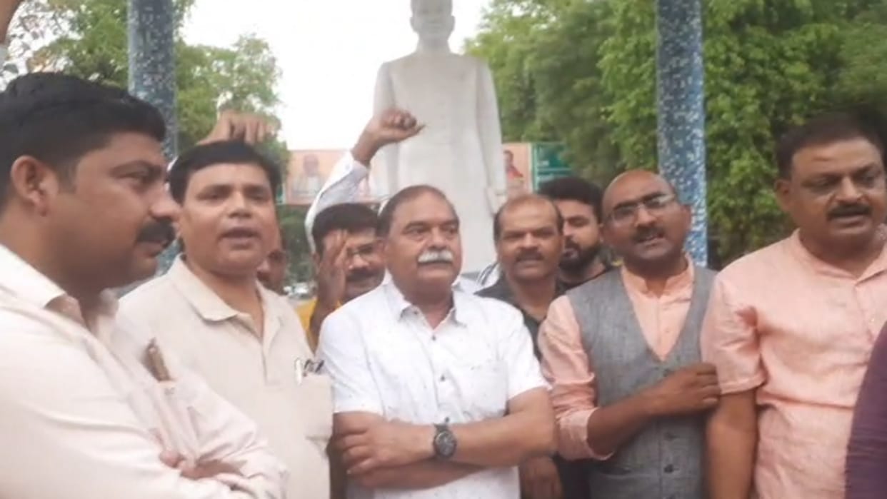Advocates enraged over defacing of Baba Saheb's statue, raised slogans