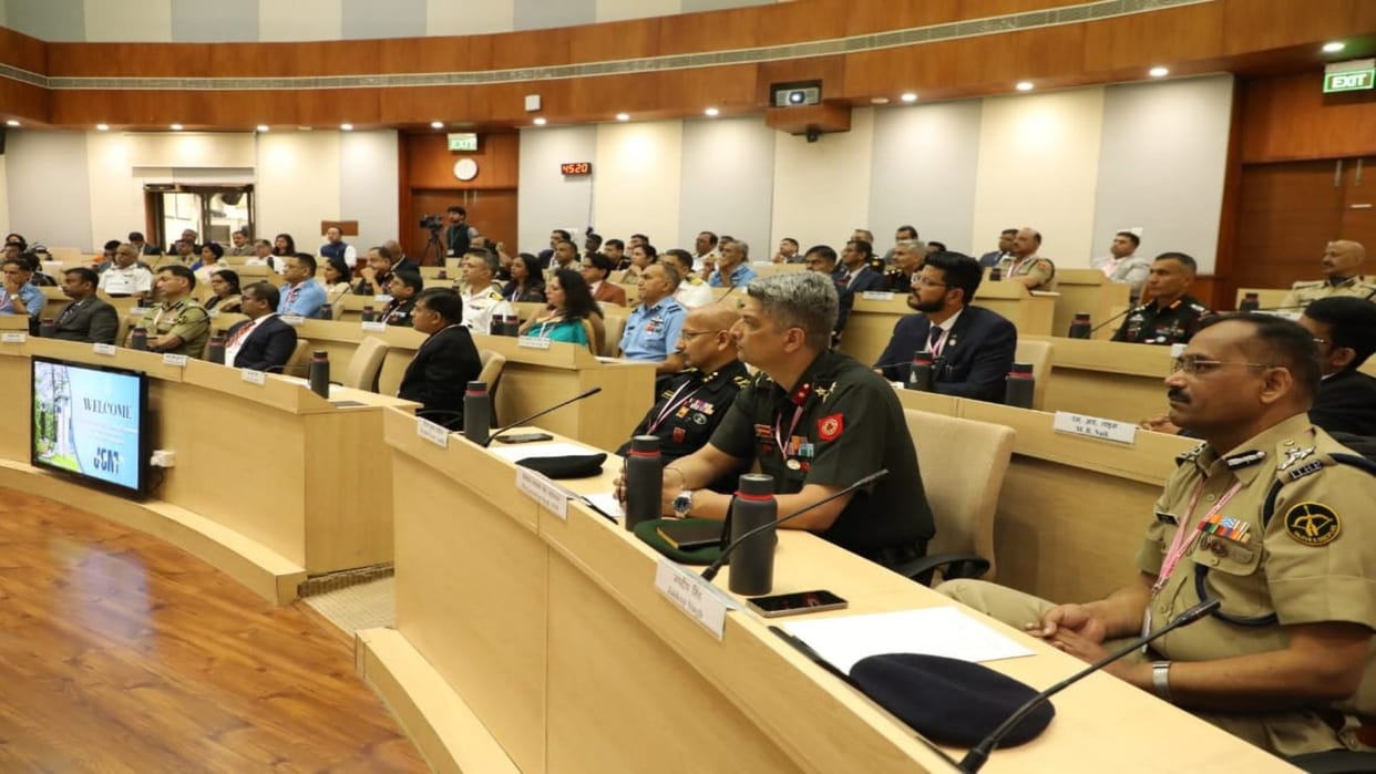 Labasana's instructions to new public servants said- Honesty, humility and morality are expected from officers