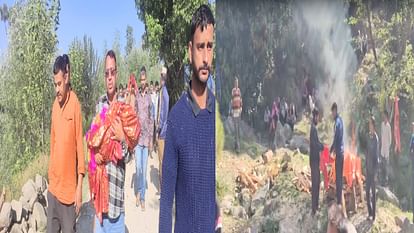 Mandi Road accident: एक साथ जलीं चार चिताएं, दूल्हे ने दी मुखाग्नि, हर आंख नम, देखें वीडियो Mandi Road accident: Four pyres were lit together at the cremation ground, the groom lit the pyre, the whole v