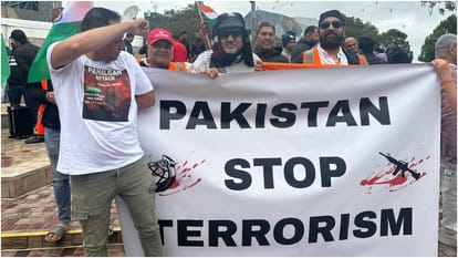 Indians came out to protest against Pahalgam attack in Melbourne, slogans raised 'Pakistan stop terrorism'