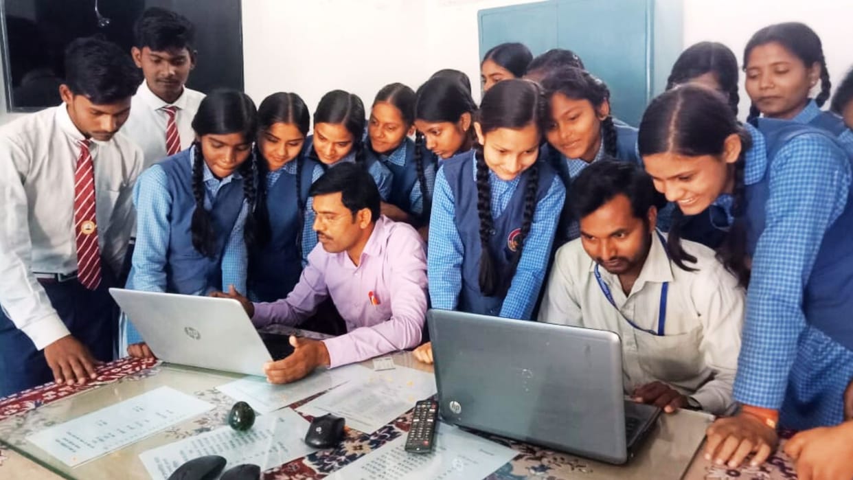 UP Board Students from ordinary families have made their mark in varanasi make doctors engineers