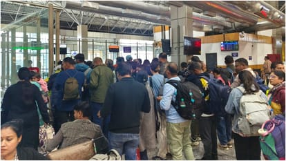 Pahalgam Terror Attack Srinagar to Indore Flight Ticket Fare to 18 Thousand Rupees Check Airlines Full Details