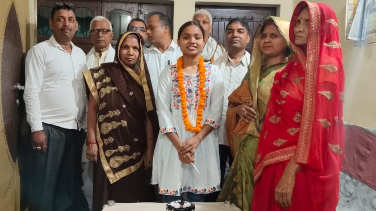 Ganga became district topper in high school examination father is a vegetable seller