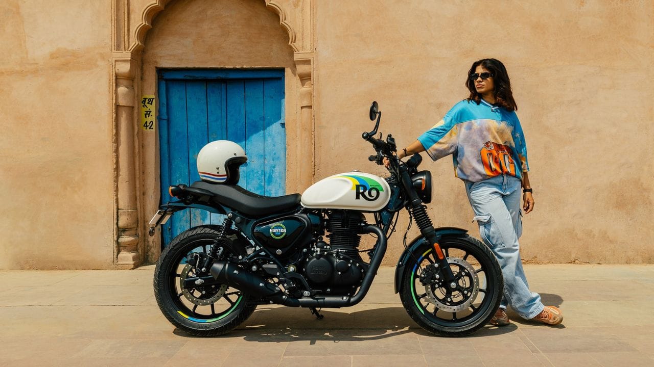 350cc bike comparison hunter 350 honda cb350 Triumph Speed T4 and tvs ronin which bike is best