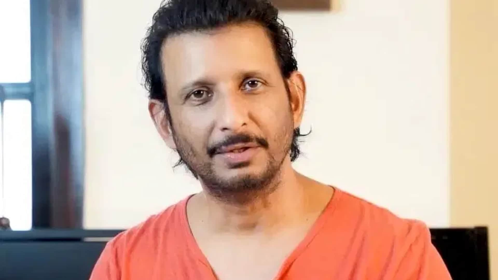 sharman joshi happy birthday famous for movies like style 3 idiots Golmaal first film godmother