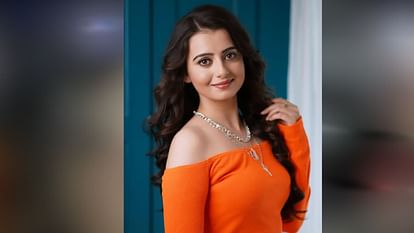 Who is Chahat Pandey Actress Facing Police Action AAP Candidate and Ex-Bigg Boss Contestant