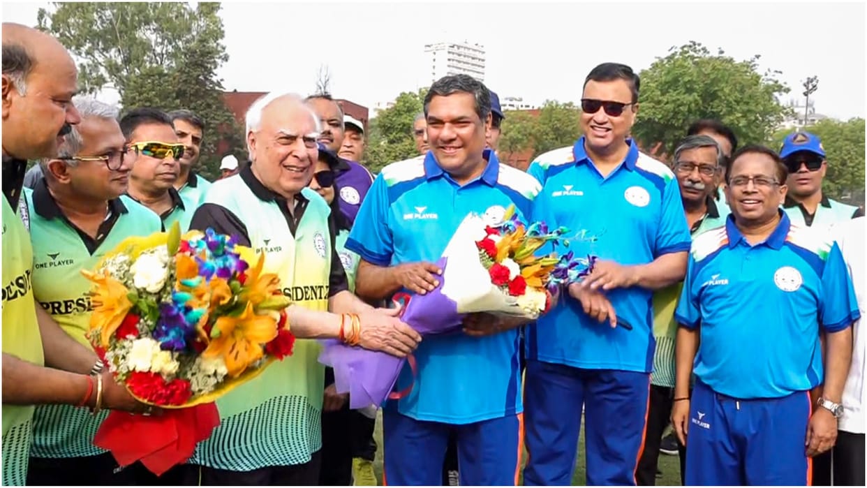 CJI Sanjiv Khanna SCBA President Kapil Sibal took part in friendly cricket match CJI XI vc SCBA-XI in Delhi