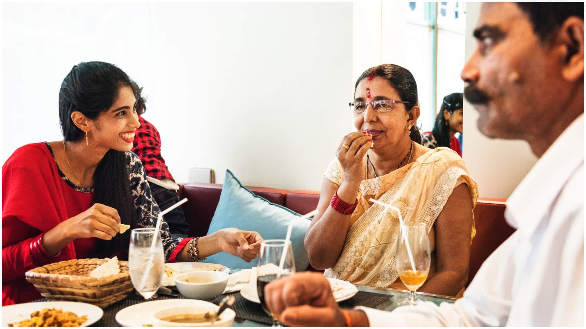 Wedding Preparation Tips to Avoid Misunderstandings in Family Relationship