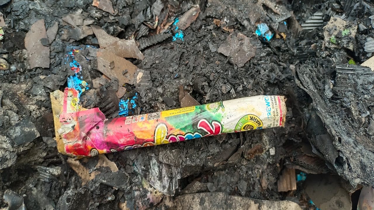 huge fire broke out in a firecracker warehouse on the highway in bareilly