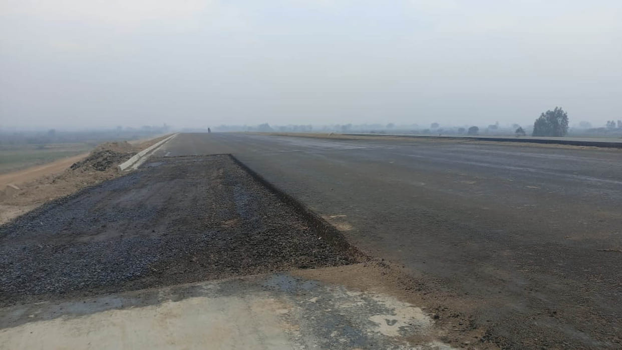 Unnao: CM did ground inspection of Ganga Expressway in Hardoi and aerial inspection in Unnao