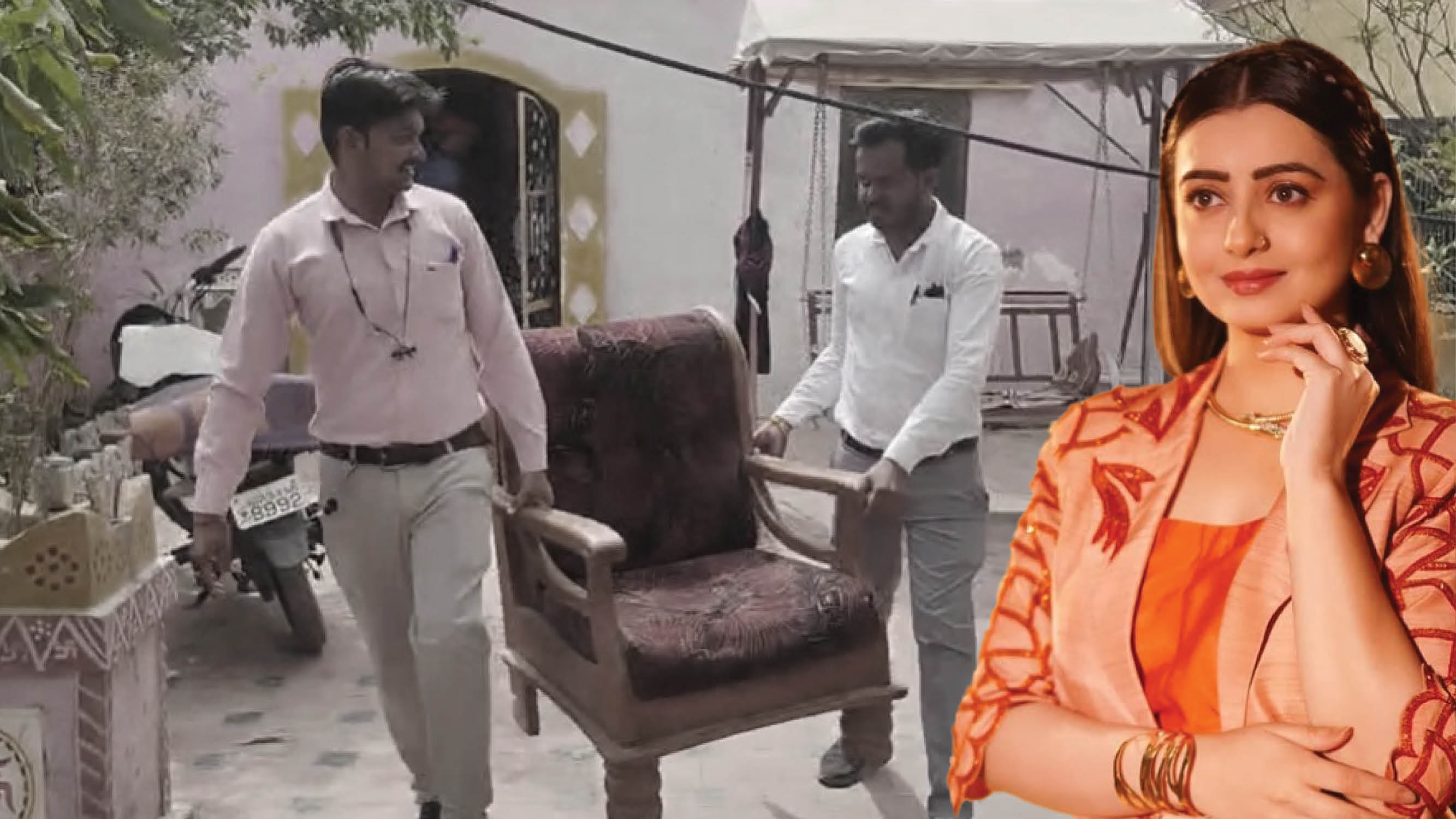 घर का सामान लेकर जाती टीम
