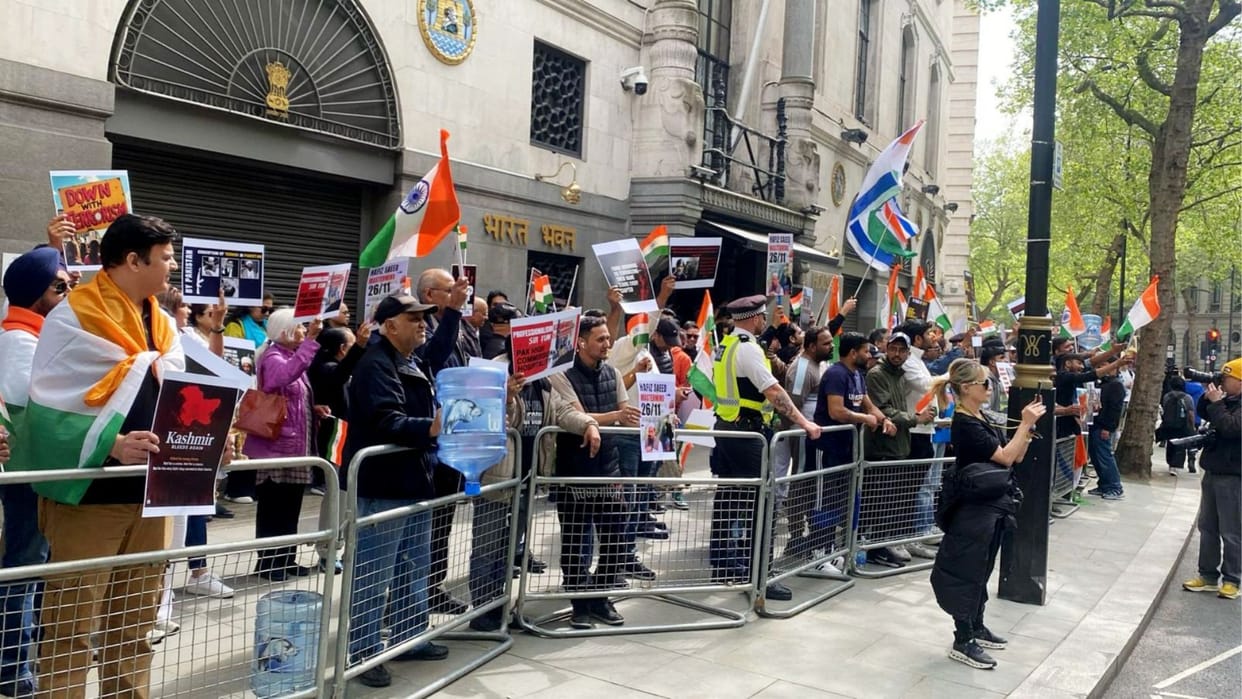 Indian community gathered outside High Commission to respond peacefully to anti-India protests in Britain