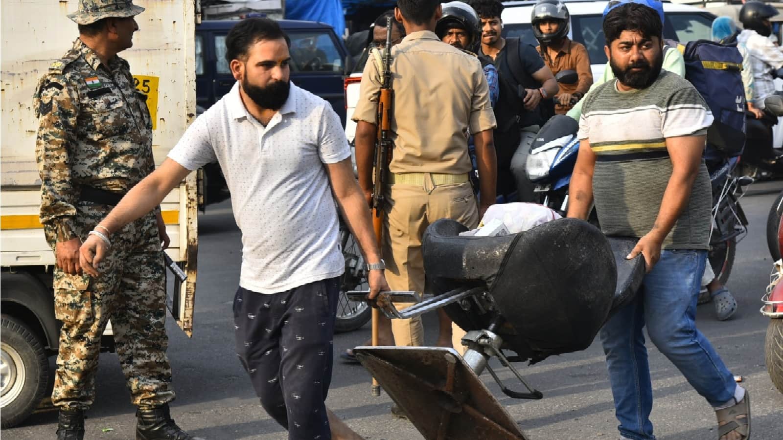 Bulldozers roared on BJP leader s market built without map in Bareilly