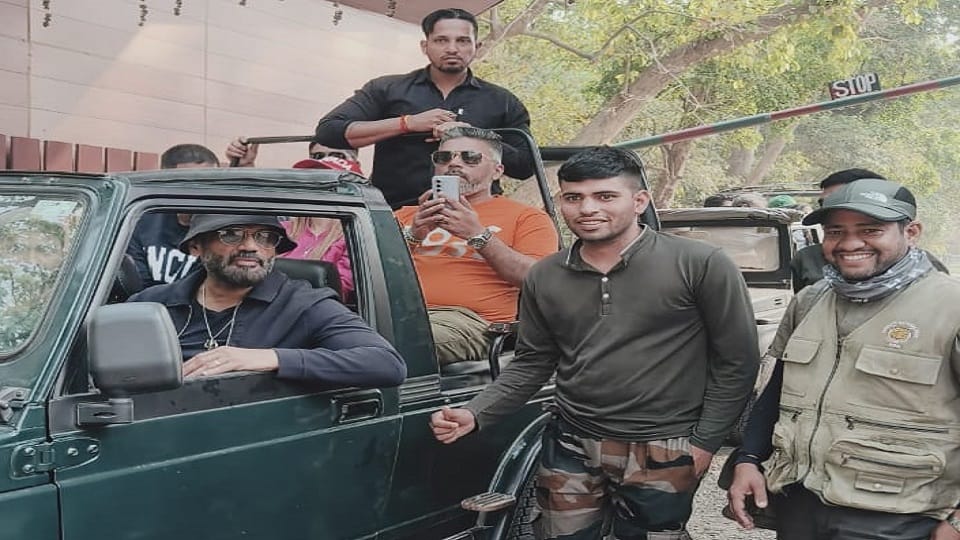 Actor Sunil Shetty enjoyed jungle safari in ramnagar