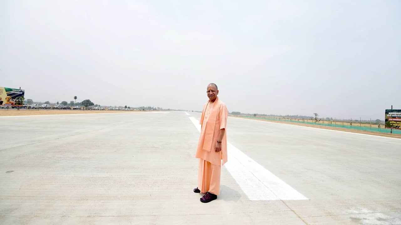 India first such Ganga expressway where fighter planes can land even at night